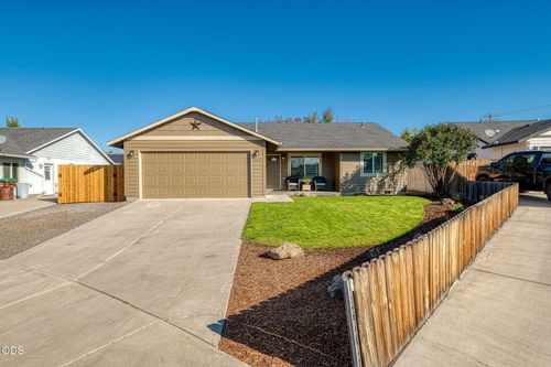 2142 Ne Wolverine Loop, Prineville, OR, 97754 | Card Image