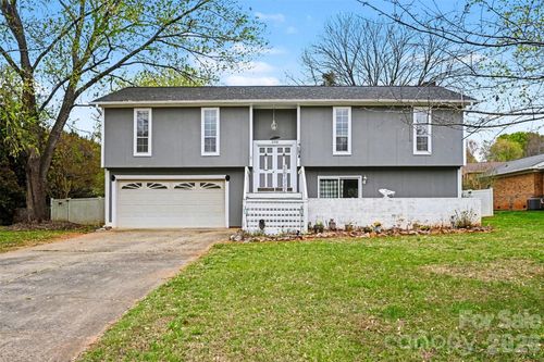 208 Mcgregor Rd, Gastonia, NC, 28056-9370 | Card Image
