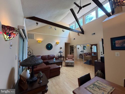 202-1 Suntop Ct, BALTIMORE, MD, 21209-1350 | Card Image