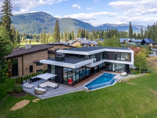 8080 Pl Cypress, Whistler, BC, V8E1J9 | Card Image