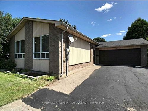 lower-451 Leacock Dr, Barrie, ON, L4N4X6 | Card Image