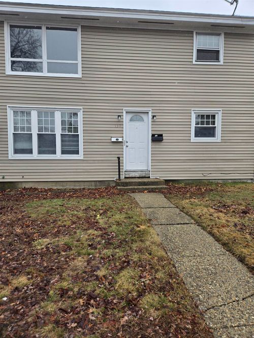 apt-1-137 Waterman St, Manchester, NH, 03103-6451 | Card Image