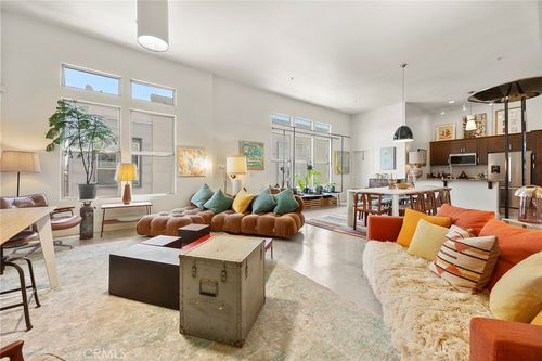 253 N Bush St, Santa Ana, CA, 92701-5367 | Card Image