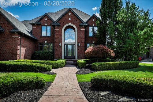 63520 Georgetowne S, Washington Twp, MI, 48095-2442 | Card Image