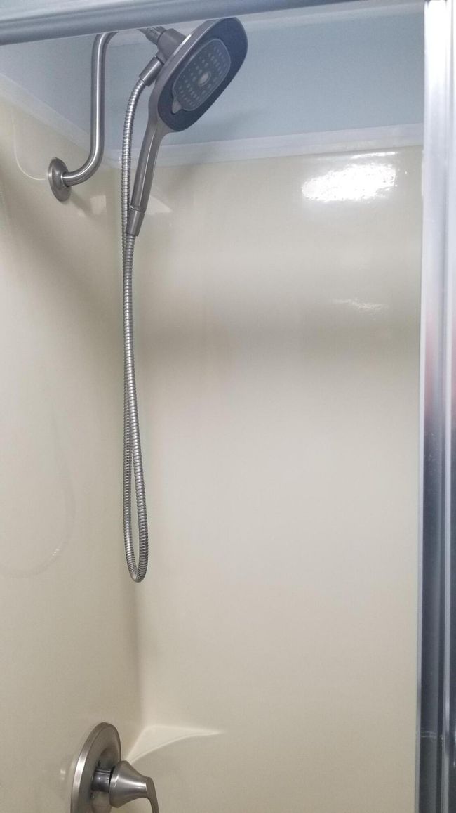 105-Bathroom Shower | Image 12