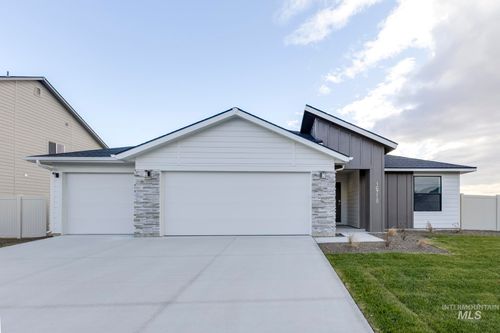 16718 Sentinel Ave, Caldwell, ID, 83607-1324 | Card Image