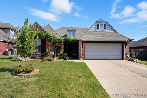 803 W 150th St S, Glenpool, OK, 74033-4396 | Card Image
