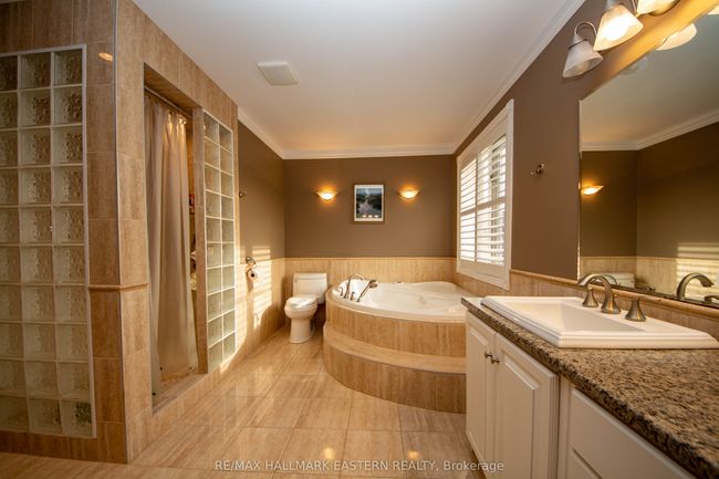 1740 Waddell Ave, House other with 4 bedrooms, 5 bathrooms and 4 parking in Peterborough ON | Image 21