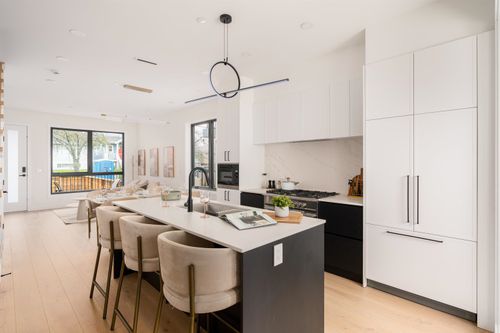 836 W 64th Ave, Vancouver, BC, V6P2L4 | Card Image