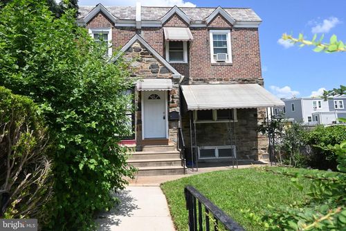 7233 Spruce St, UPPER DARBY, PA, 19082-4809 | Card Image