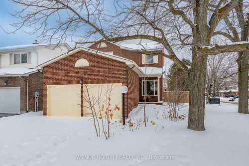 2 Chickasaw Cres, Kanata, ON, K2M1M3 | Card Image