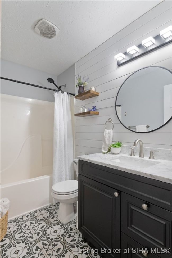 7463 Saddlebrook Ct, Home with 4 bedrooms, 3 bathrooms and null parking in Greenville IN | Image 26