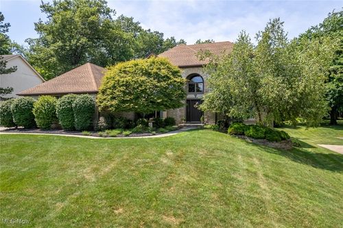 10730 Sherwood Trl, North Royalton, OH, 44133-1982 | Card Image