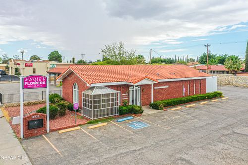 10520 Montwood Dr, El Paso, TX, 79935-2703 | Card Image