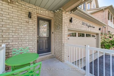 7362 Banffshire Crt, House other with 3 bedrooms, 3 bathrooms and 4 parking in Mississauga ON | Image 3