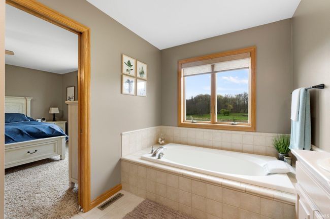 6249 750, House other with 4 bedrooms, 3 bathrooms and null parking in Churubusco IN | Image 24