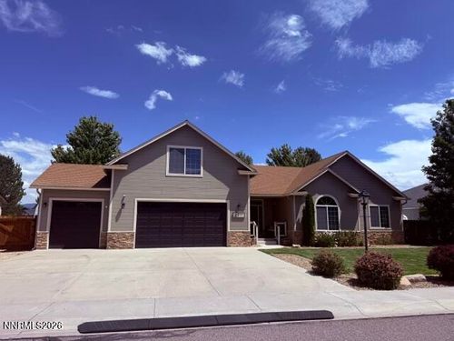 2911 La Cresta Cir, Minden, NV, 89423-7857 | Card Image