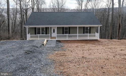 928 High Top Rd, LINDEN, VA, 22642-5435 | Card Image