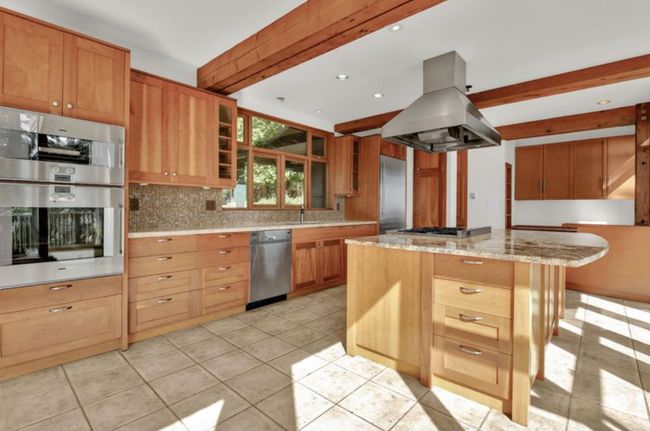 1091 Cowan Point Drive, House other with 4 bedrooms, 3 bathrooms and 3 parking in Bowen Island BC | Image 5