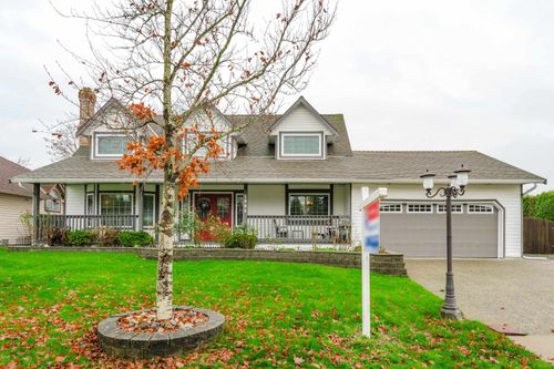5904 188 St, Surrey, BC, V3S7M1 | Card Image