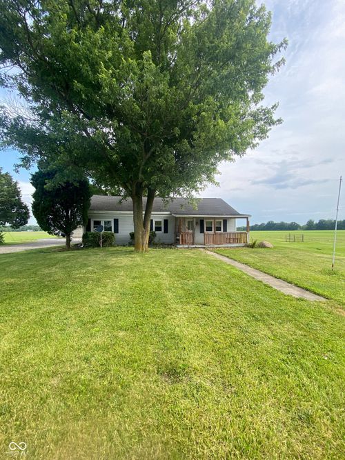 8321 N County Road 75 E, Lizton, IN, 46149-9317 | Card Image
