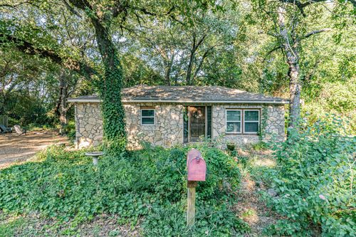 3028 Scorpio Dr, Granbury, TX, 76049-1415 | Card Image