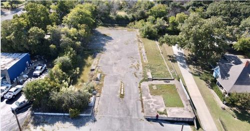 405 Palo Pinto St, Weatherford, TX, 76086-4247 | Card Image