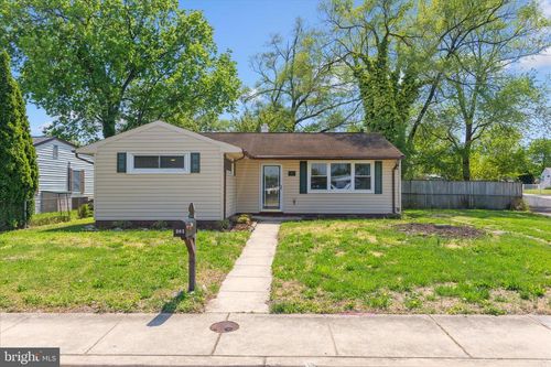 301 8th Ave Se, GLEN BURNIE, MD, 21061-3919 | Card Image