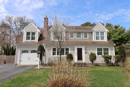 67 Raymond Ave, South Yarmouth, MA, 02664-1946 | Card Image