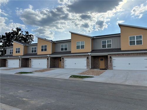 1042 Seaborn Way, Pea Ridge, AR, 72751 | Card Image