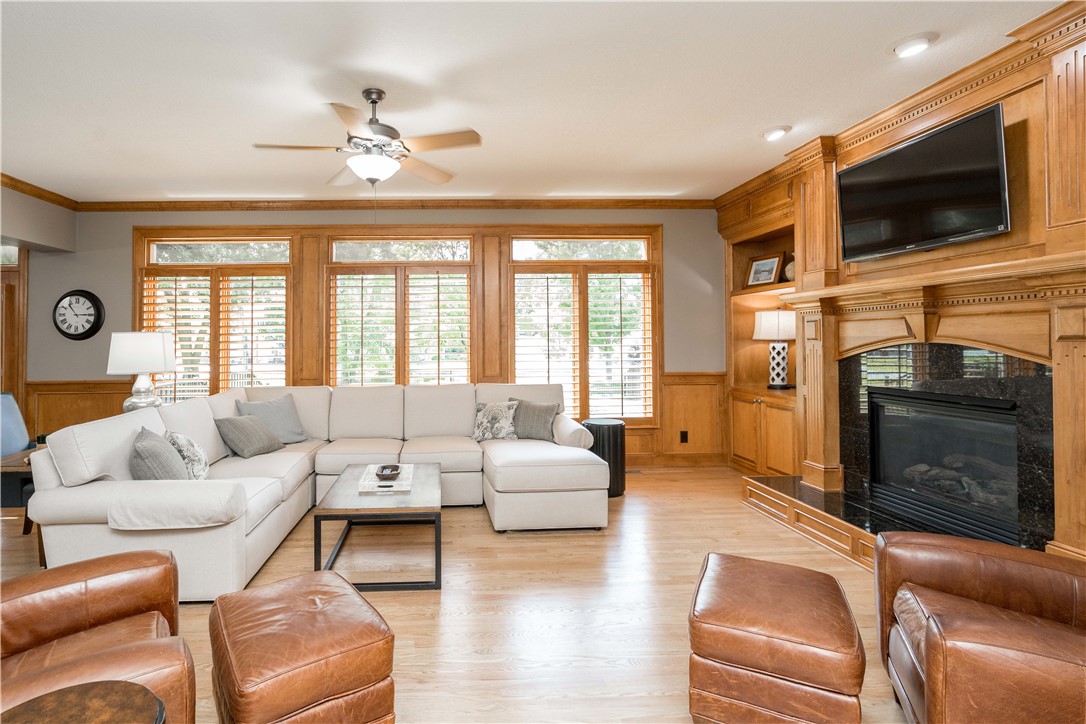 149th St, Urbandale, IA 50323