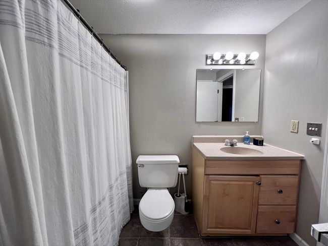 27 - 27 Webster Ct, Condo with 2 bedrooms, 2 bathrooms and 2 parking in Amherst MA | Image 13