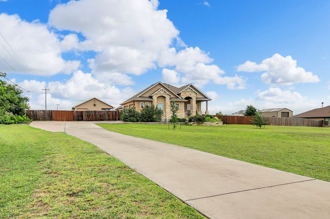 201 Wind Stone E, House other with 4 bedrooms, 2 bathrooms and 2 parking in Jarrell TX | Image 4