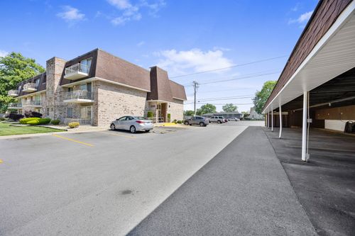 110-3237 S Manor Dr, Lansing, IL, 60438-3646 | Card Image