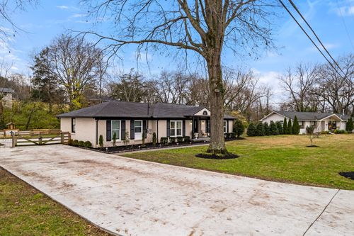 1013 Chapel Ct, Franklin, TN, 37069-4618 | Card Image