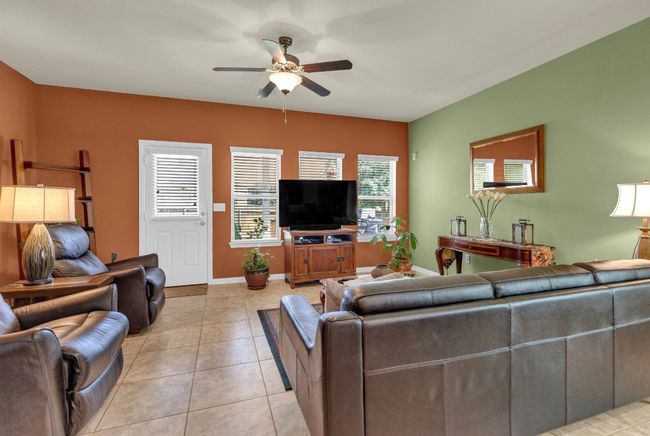 10008 Gertrudis Loop, House other with 3 bedrooms, 2 bathrooms and null parking in Austin TX | Image 13