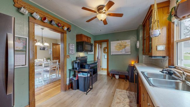 Kitchen | Image 12
