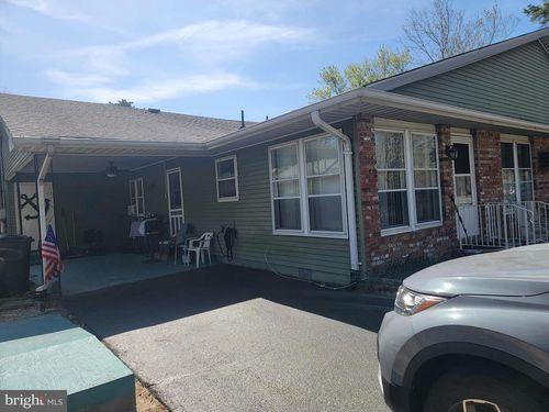 11 Walnut Rd, MANAHAWKIN, NJ, 08050 | Card Image