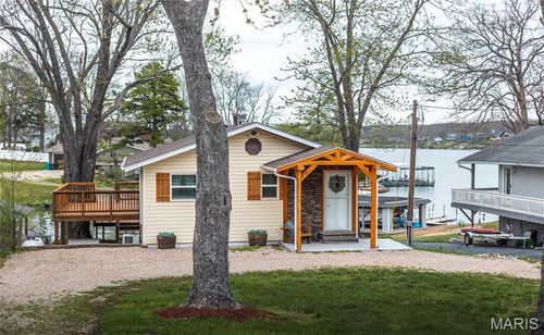 1642 Lakeshore Dr, Cuba, MO, 65453-9617 | Card Image