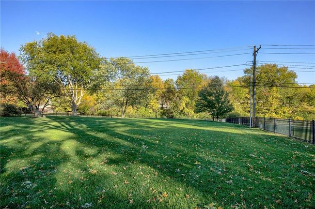 9717 Overbrook Rd, House other with 5 bedrooms, 5 bathrooms and null parking in Leawood KS | Image 46
