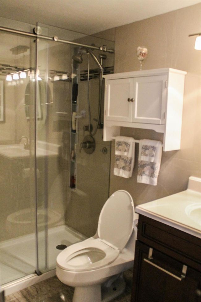 APT-411 - 1830 Embassy Dr, Condo with 1 bedrooms, 1 bathrooms and null parking in West Palm Beach FL | Image 8