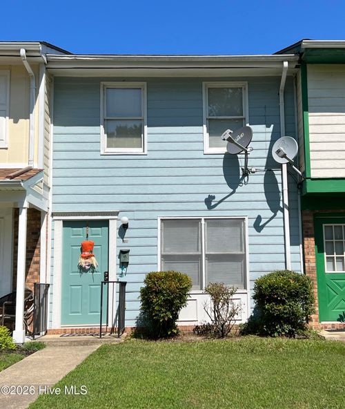 608 W Church St, Elizabeth City, NC, 27909-4726 | Card Image