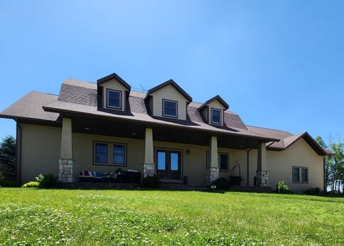 573 State Highway 30, Pipestone, MN, 56164-1459 | Card Image