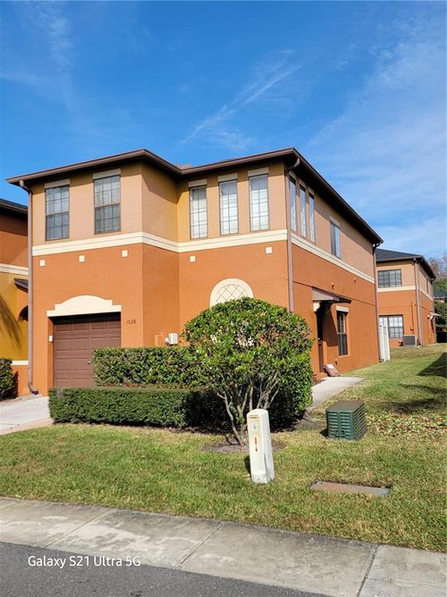 1028 Tullamore Dr, WESLEY CHAPEL, FL, 33543-3948 | Card Image