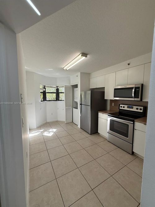 9-22701 Sw 88th Pl, Cutler Bay, FL, 33190-2047 | Card Image