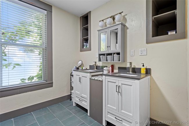 121 F St Sw, House other with 3 bedrooms, 3 bathrooms and null parking in Ardmore OK | Image 60