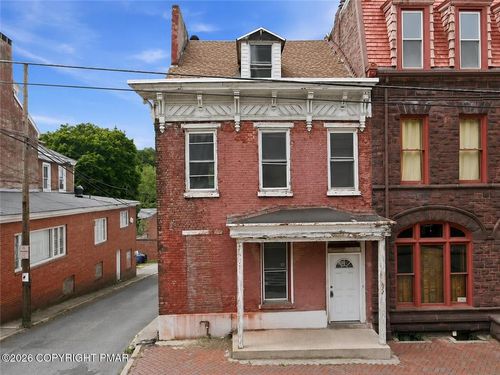 622 Mahantongo St, POTTSVILLE, PA, 17901-3019 | Card Image