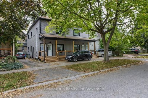 12 Victor St, London, ON, N6C1B7 | Card Image