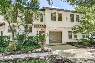 3 - 208 Grandview Pl, Townhouse with 2 bedrooms, 2 bathrooms and null parking in Alamo Heights TX | Image 1