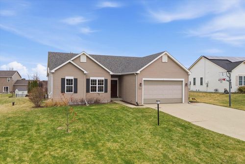 N8330 Whippoorwill Road Road, Ixonia, WI, 53036 | Card Image